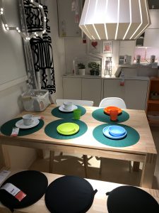 おもてなし不動産 賃貸 新居浜 リノベーション IKEA 家具 カグリノ 食卓事例